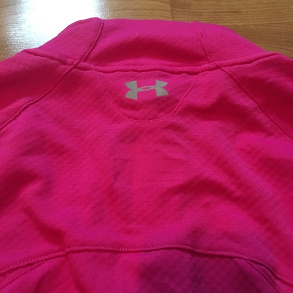 Under Armour 1/4 zip - Picture 4 of 5